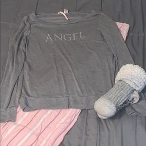 Matching VS PJ set with fuzzy socks